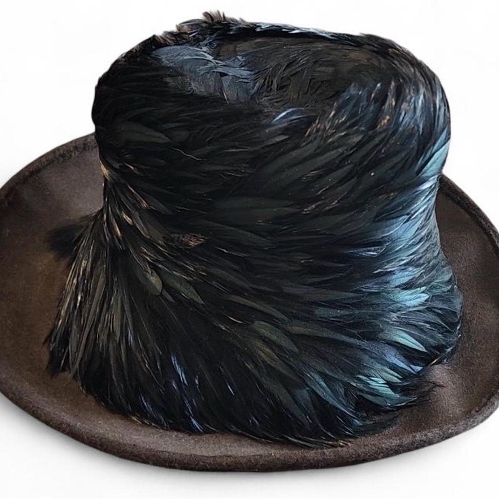 Vintage Bellini Originals Feather Cloche Hat Made in Italy